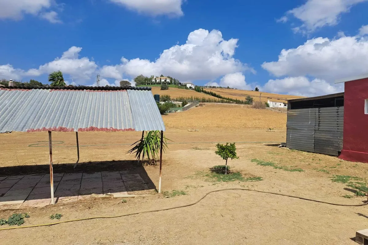 c8100581-c1d9-444e-bdf8-6f5a0ec5ca66