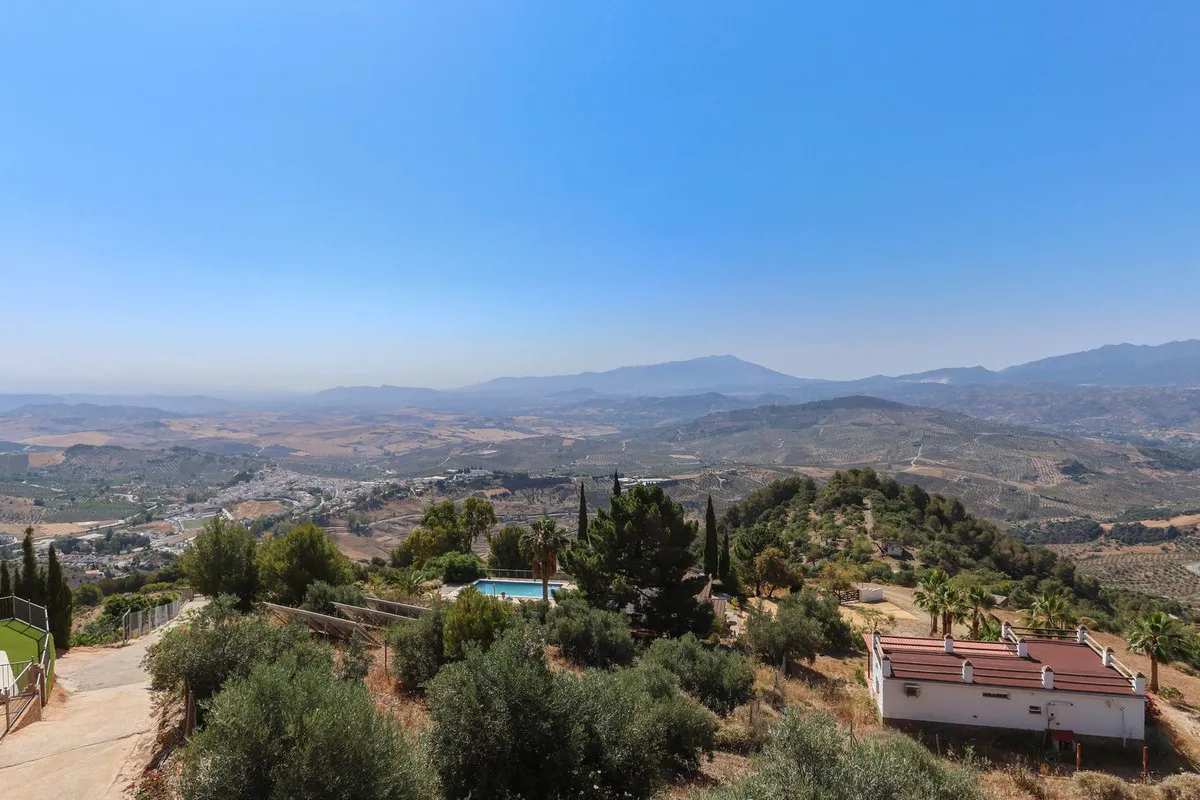 0d4bf908-e2a9-4cf8-8b23-3e4350292c0d