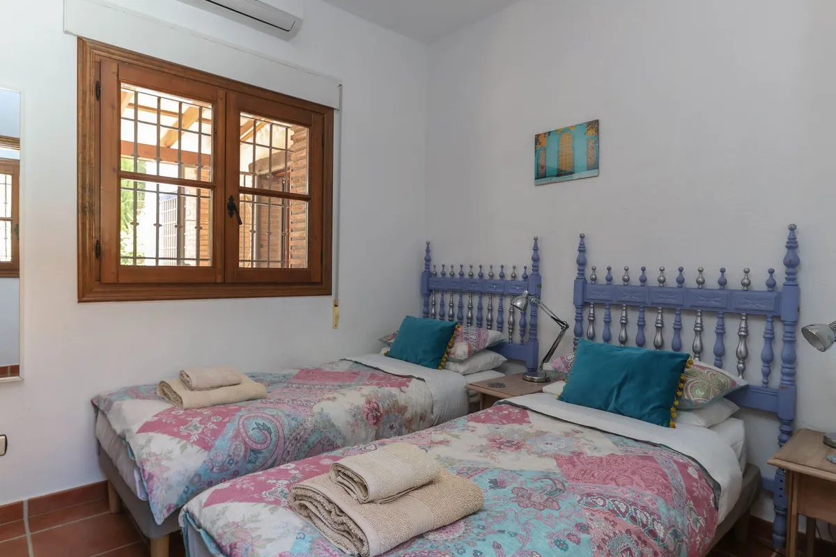 25dd5779-6e9d-4392-9332-4b11b401b9a9