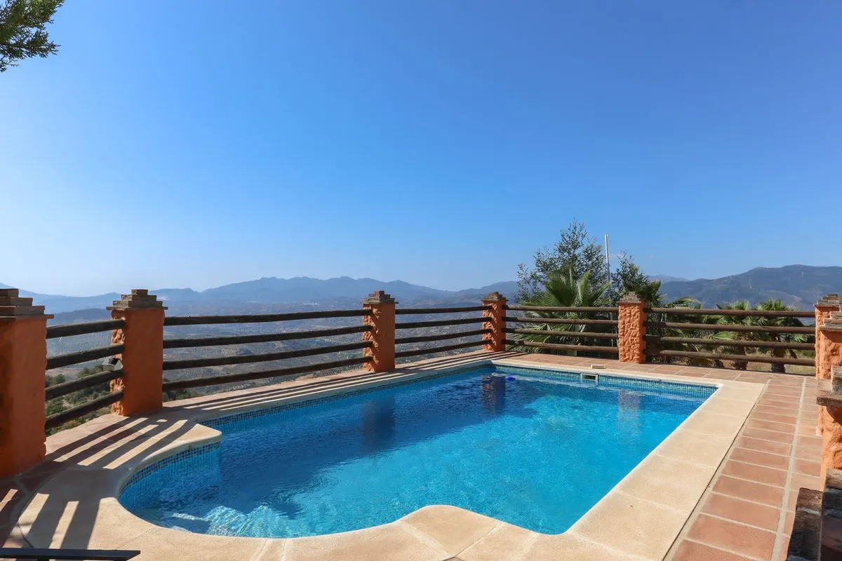 2ea304fd-4c4c-45e9-aef1-a5a02dac23b9