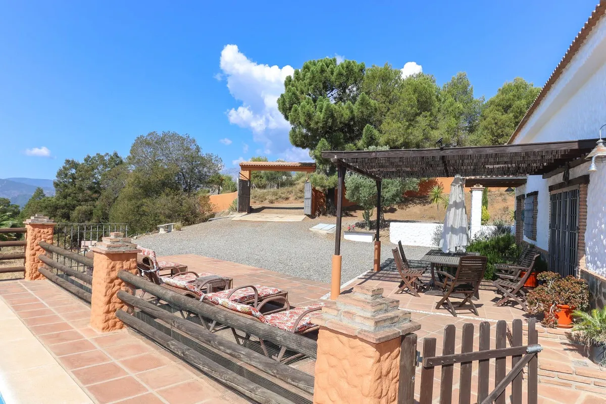 5c0cbb21-b796-4eed-86d0-3e276df2c5b4