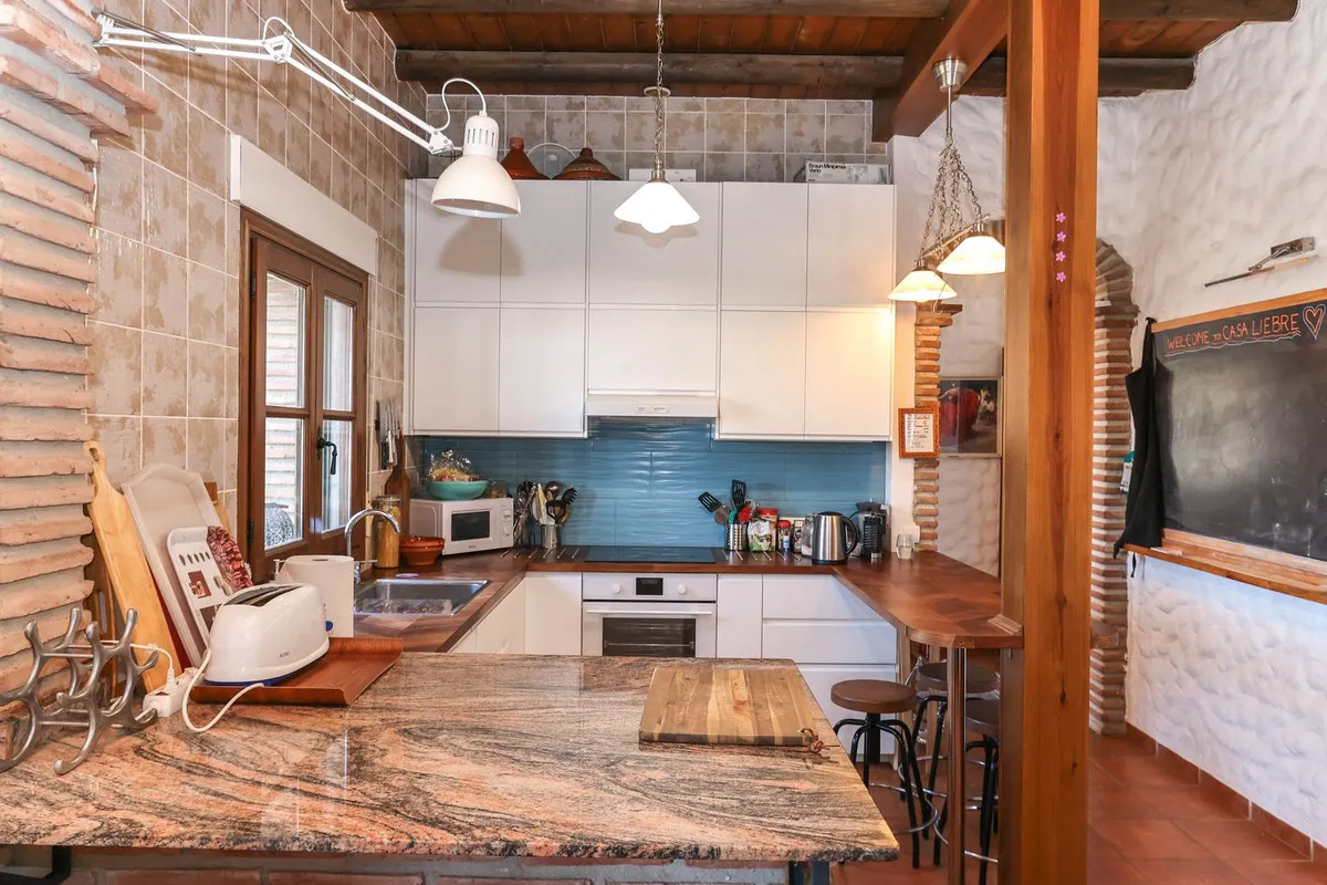 71571237-aed7-433a-aa8e-2f94732310e5