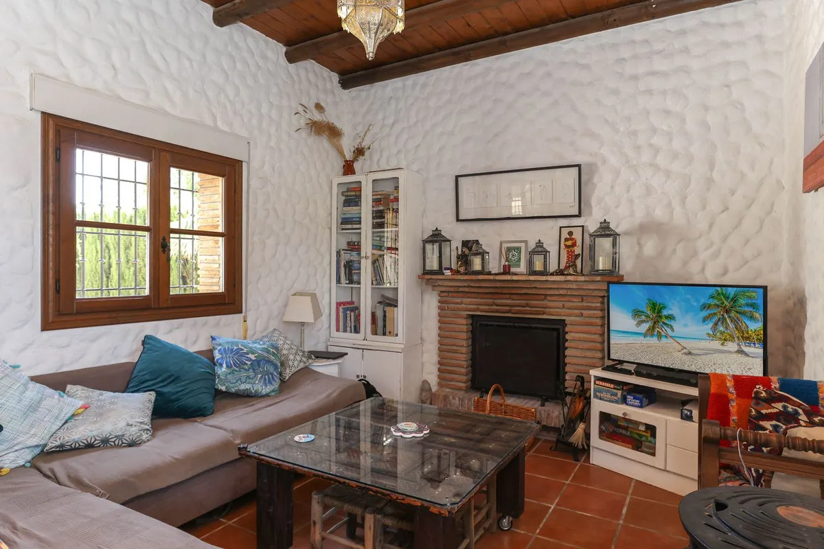 b3549671-b4f5-4d19-bfd8-31bcabfb3e44