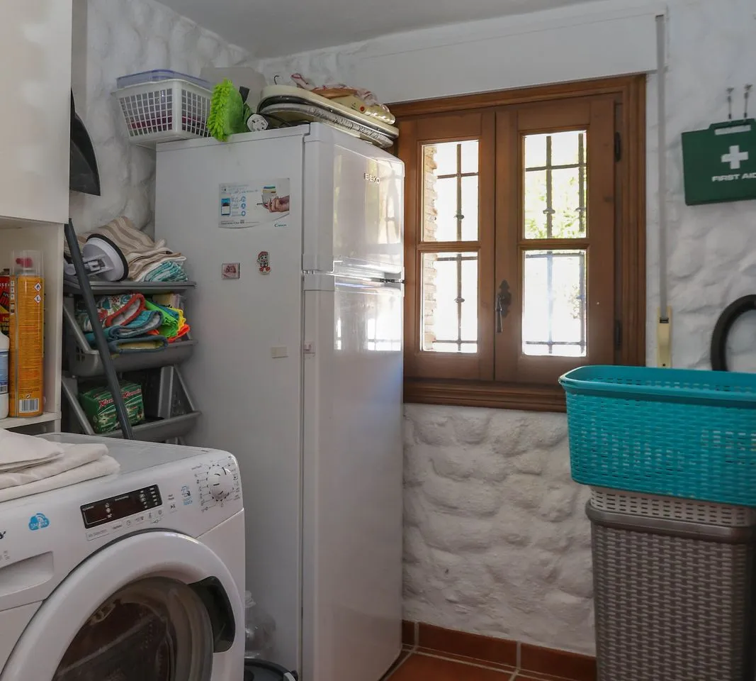 d2258ff3-16e1-4731-b221-ad5c2f1eac5e