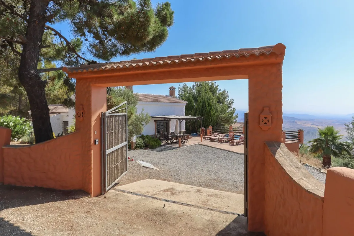 dcaeafe9-f439-4787-ba44-fe175b478f4e