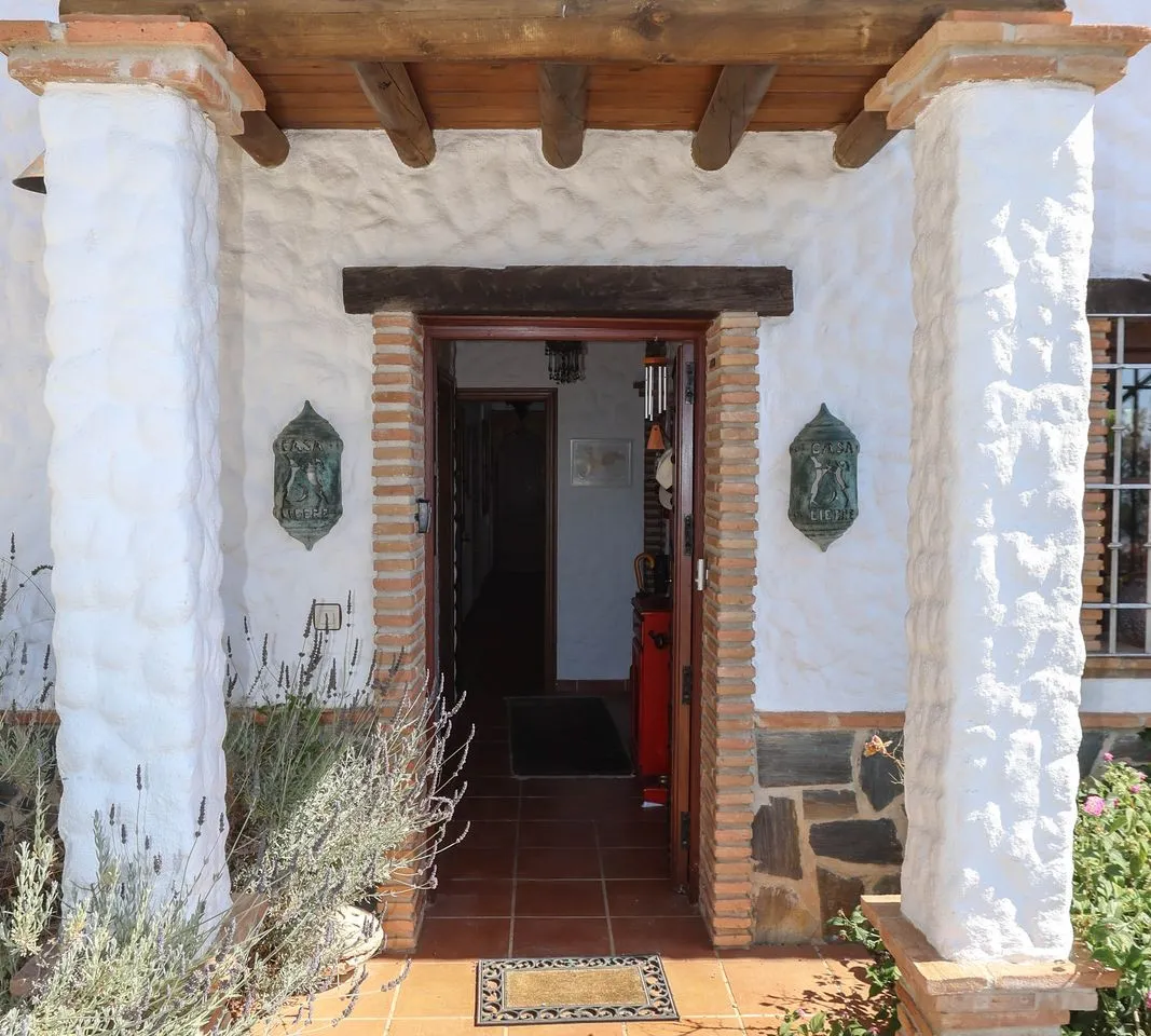 eec74fd9-94dd-4e04-b857-0fe59f1f52ee