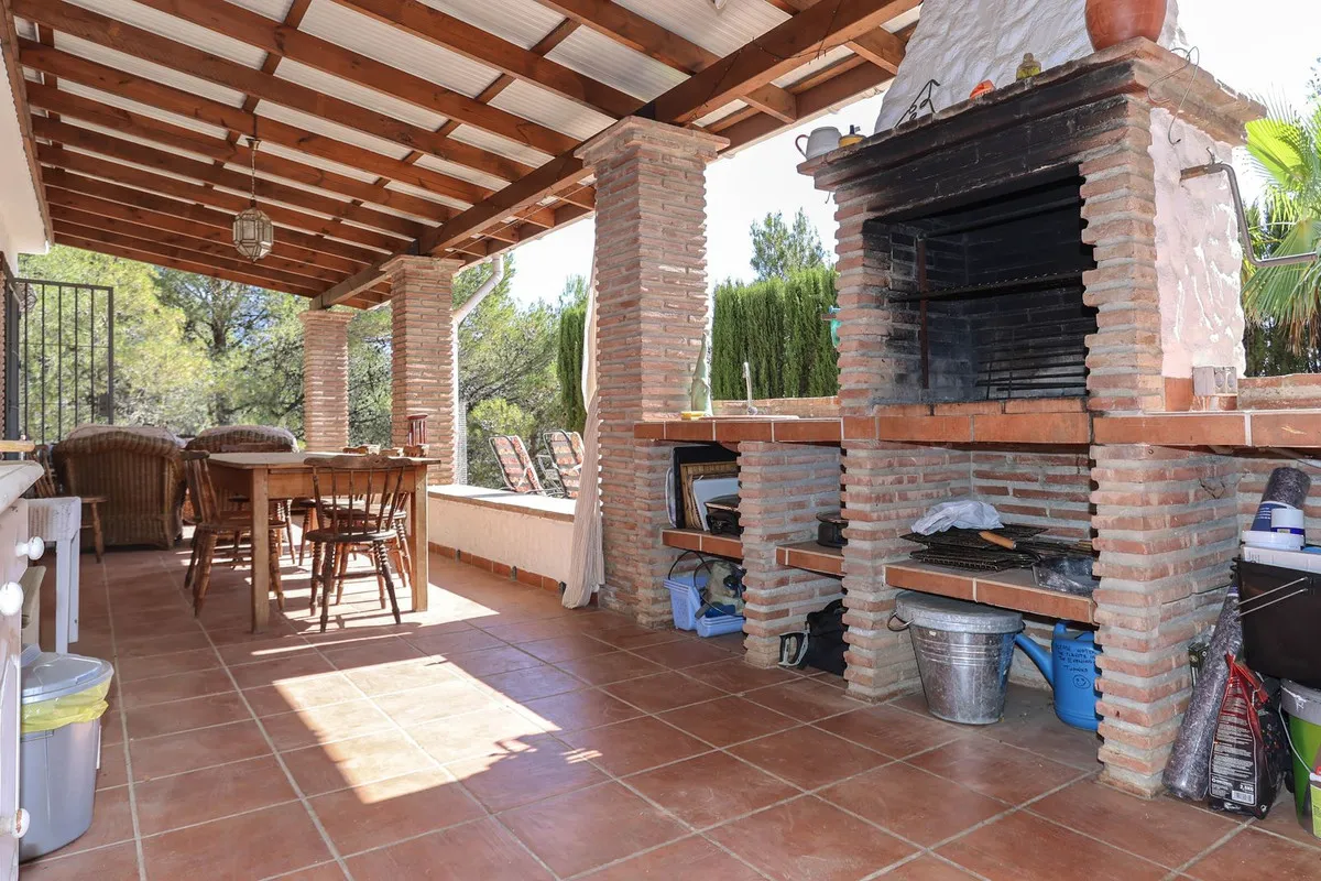 f002490b-2f9c-4af4-9b38-d6a08211d7a3