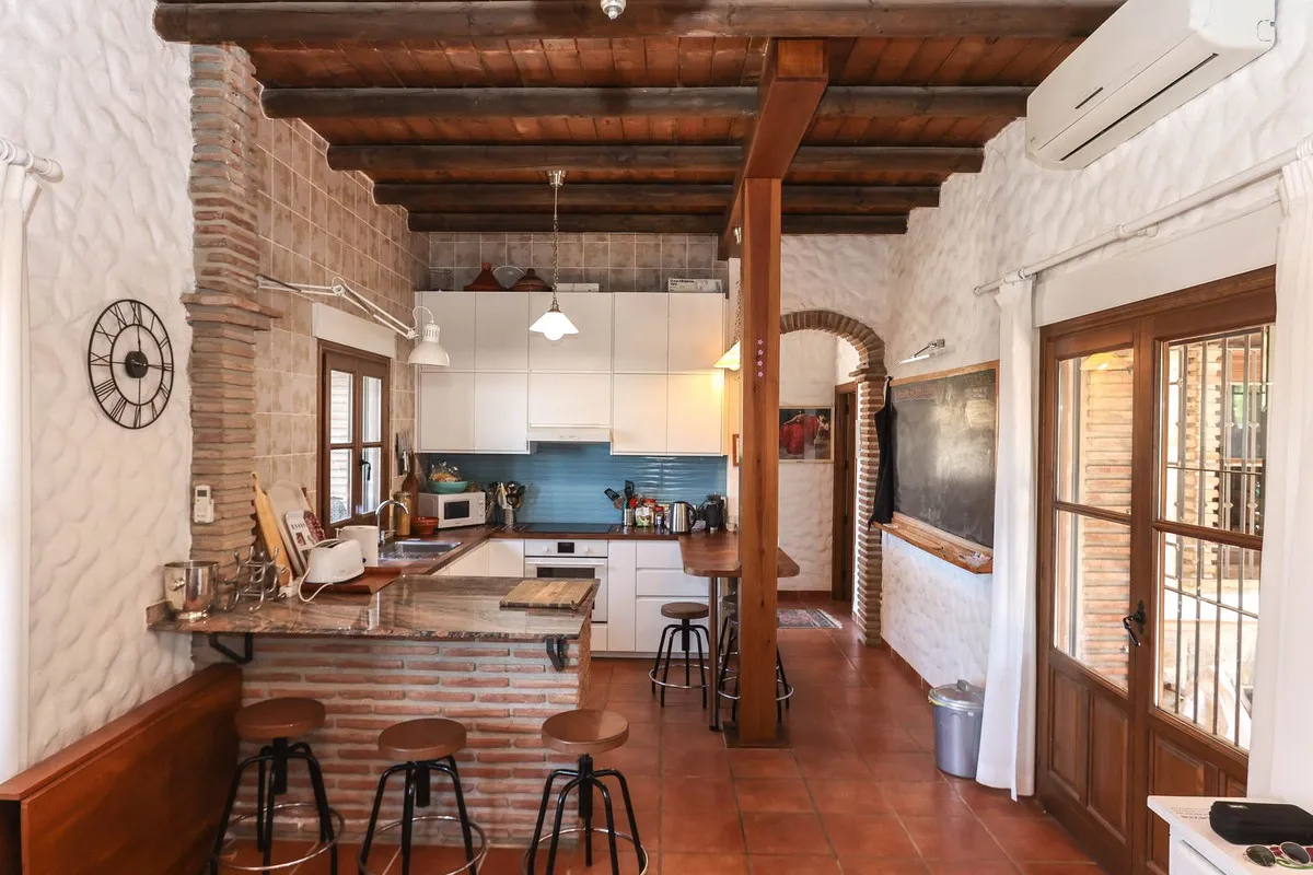 f580d926-ae48-46c6-83c6-c85a46268f80