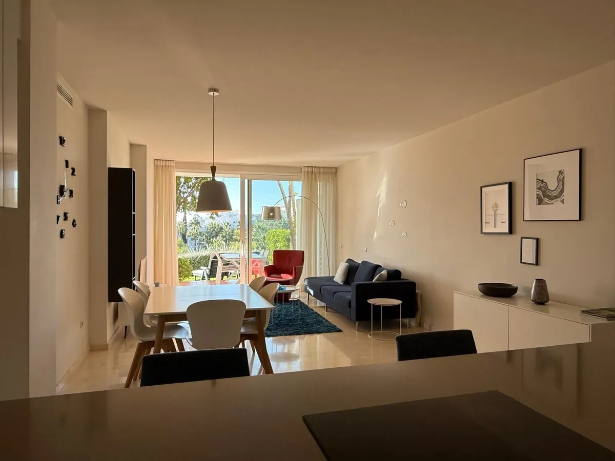 8f9a33d6-07fd-4caf-9d38-f1a3472c0886