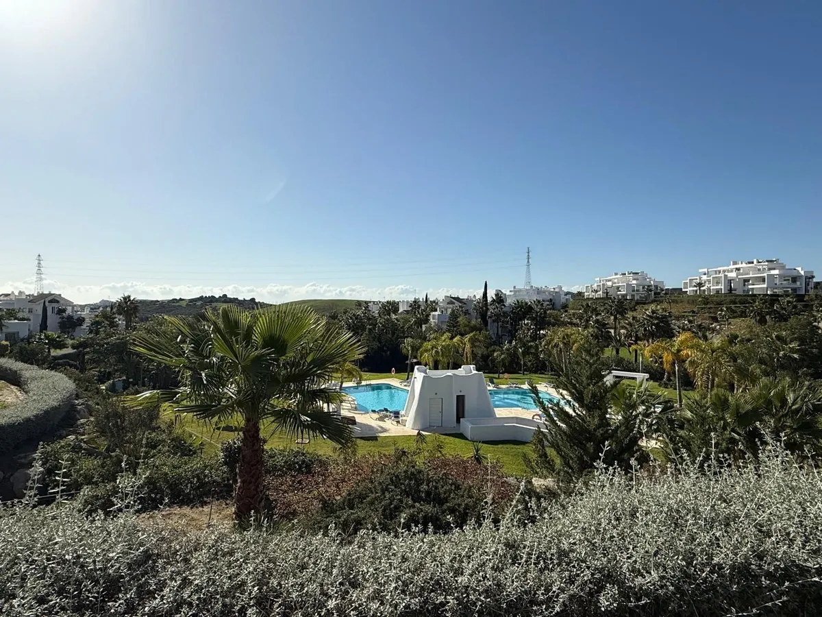 fc0457e7-8c05-40d6-b0ef-580c6fa9f904