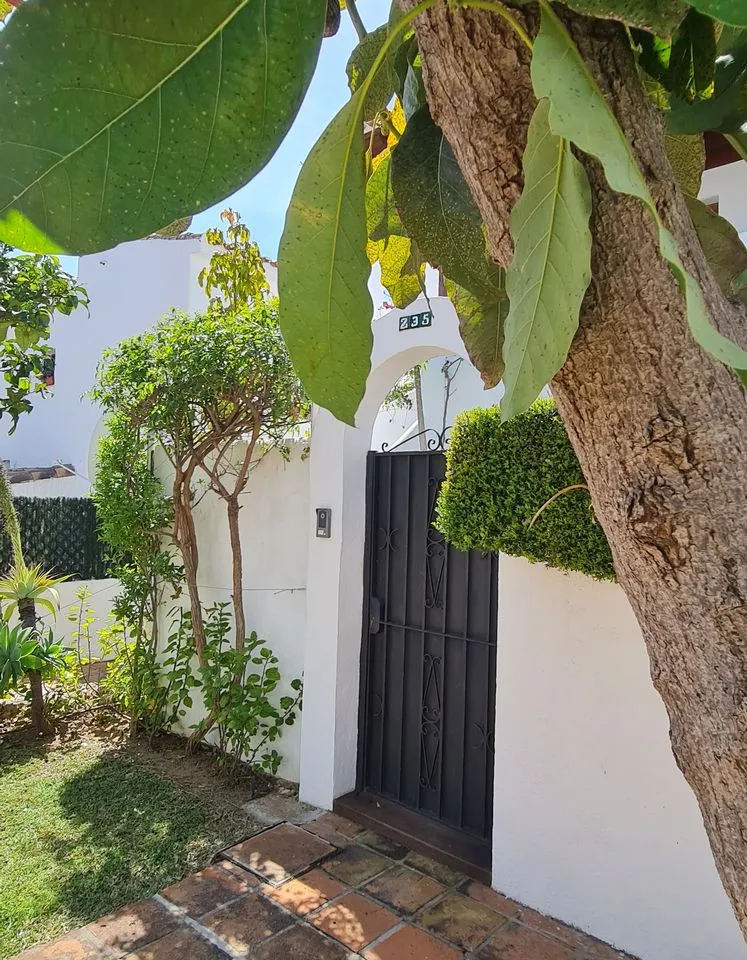 41d0eb18-7f4b-498f-ba1b-0e43044247bf