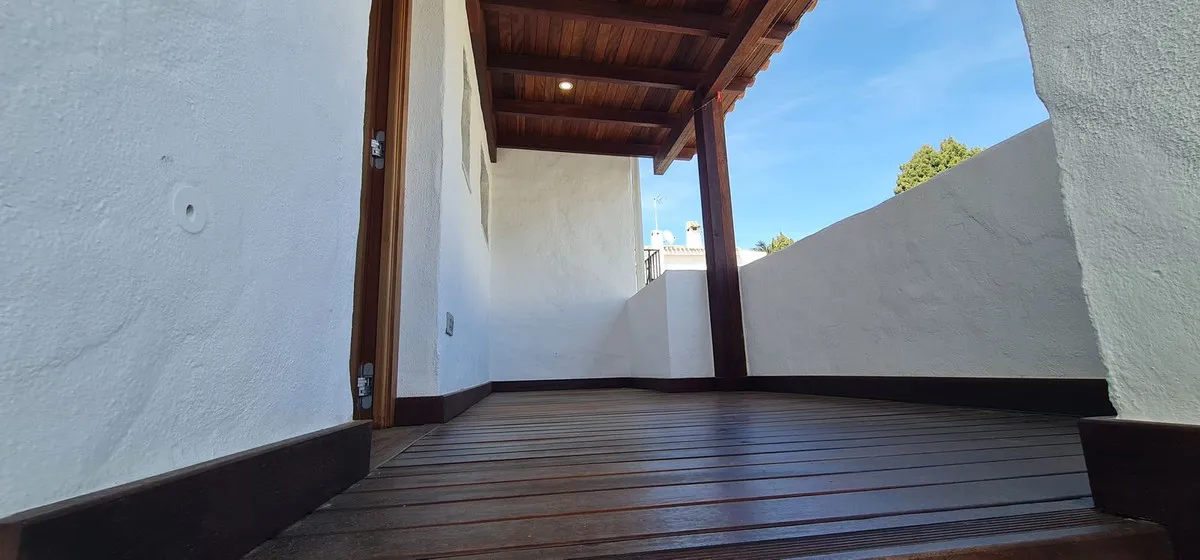 97fb39a6-bff3-4129-8379-ea3e4290e7f1