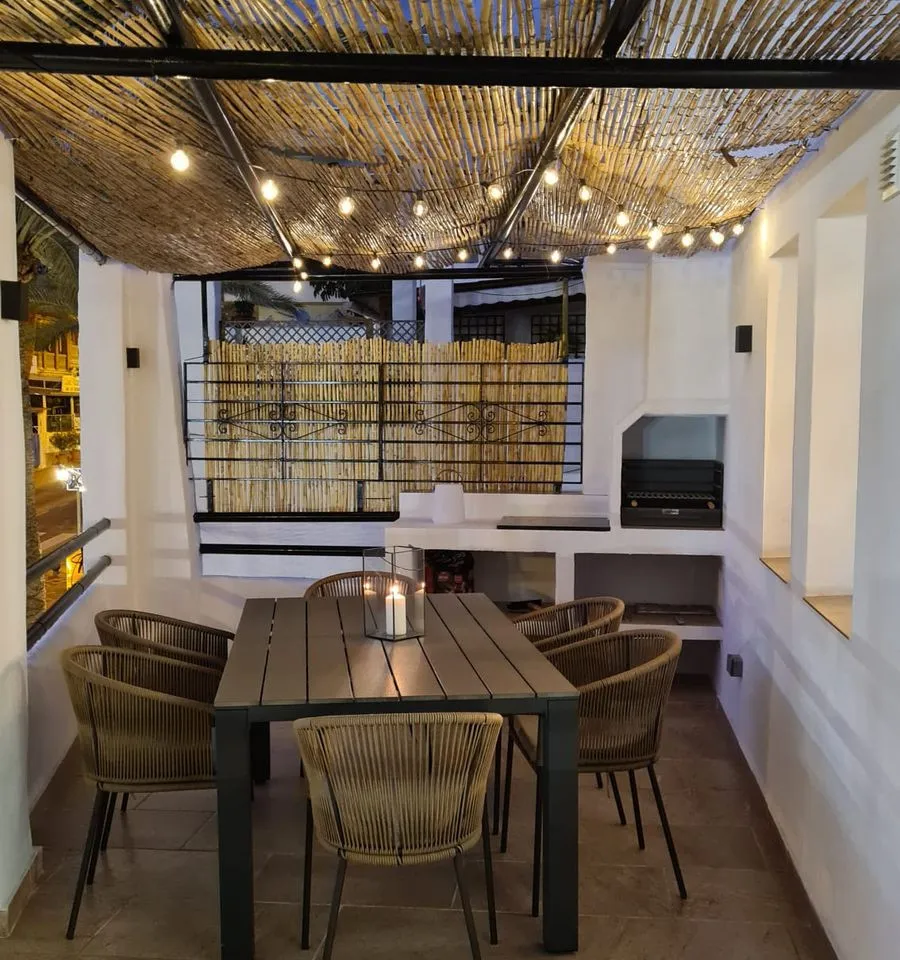 f530d2ac-a154-4444-bffb-e3f93de06436