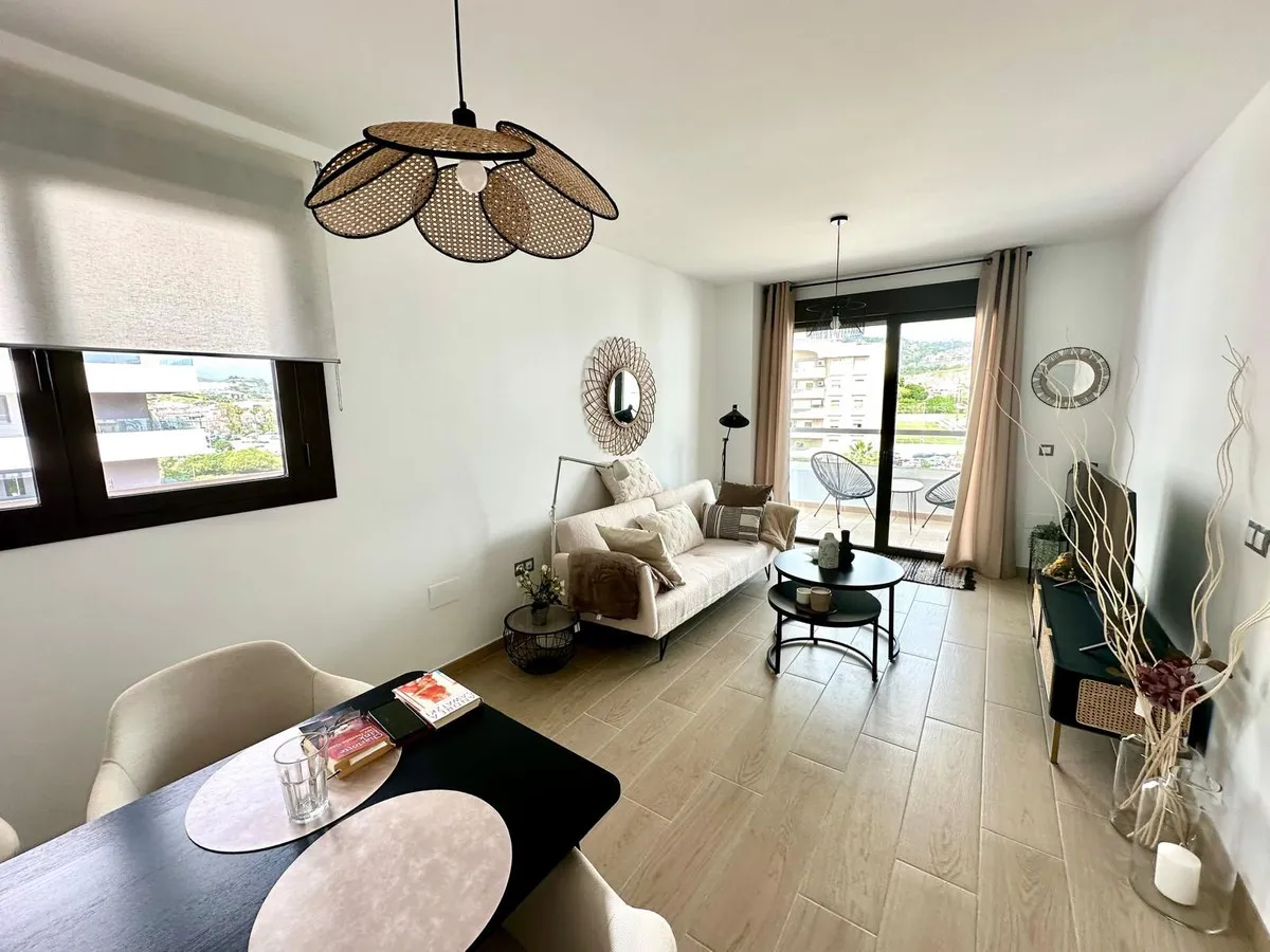 63b39c79-8791-47f8-a847-4bdac607259e