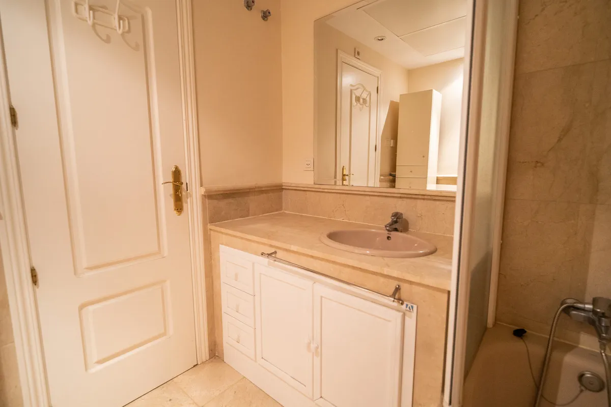 0e460c8c-6703-4fae-8408-f8e0abc8740c