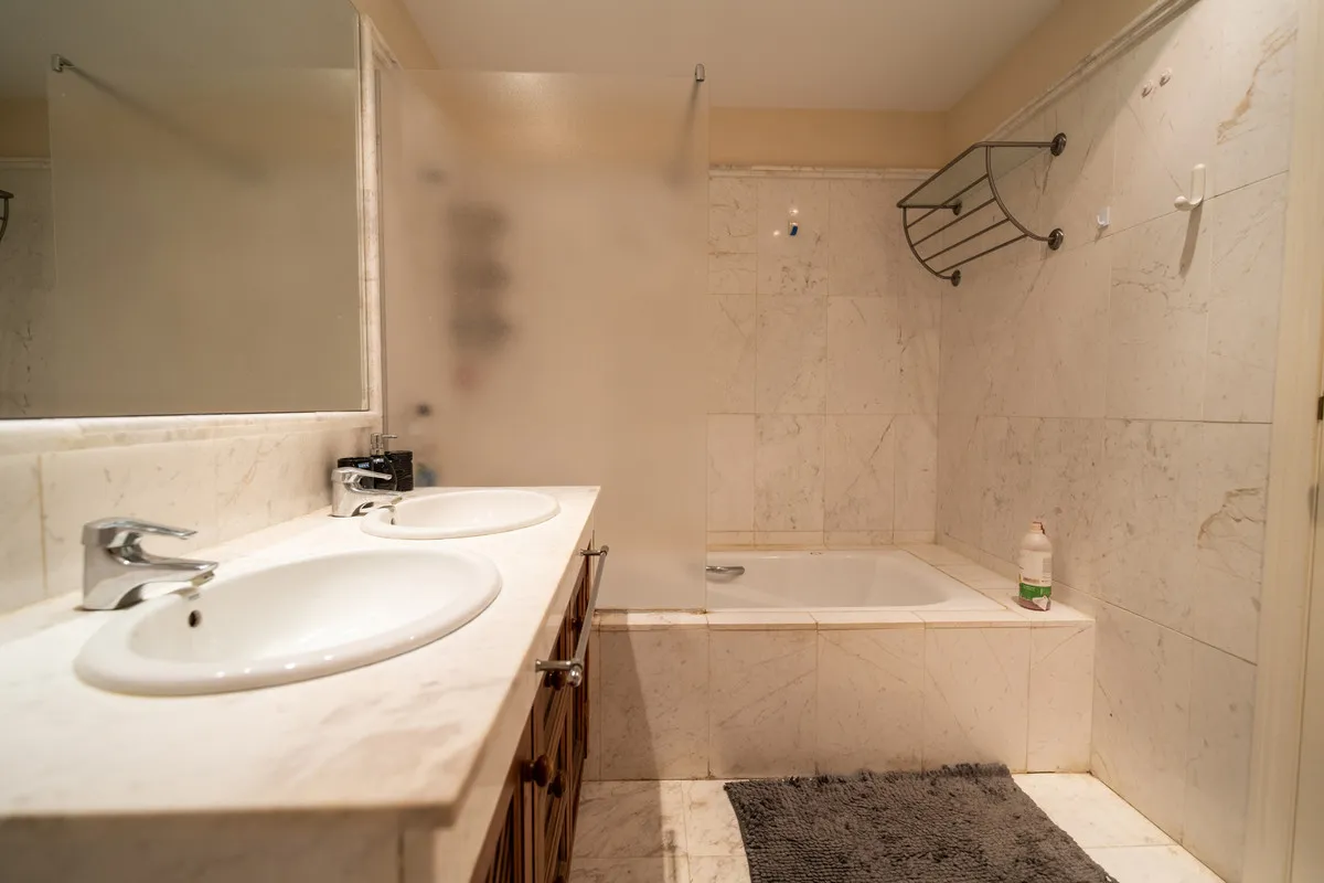 ab12c67c-4495-43c7-b33a-32891edadee2