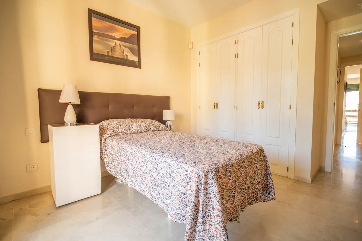 c4fce6d3-e4e5-4761-964e-a2f6714406c1