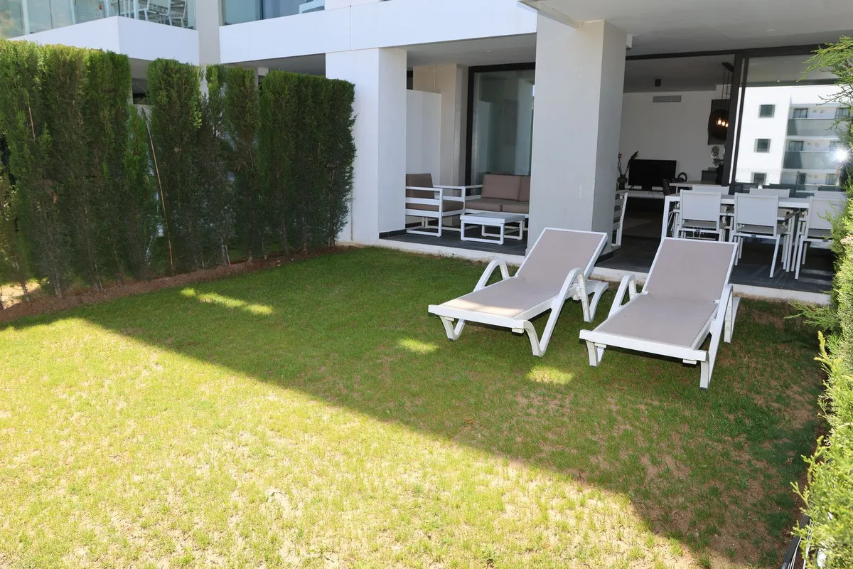 26fe7158-5ba0-493b-b1e9-5503a996444d