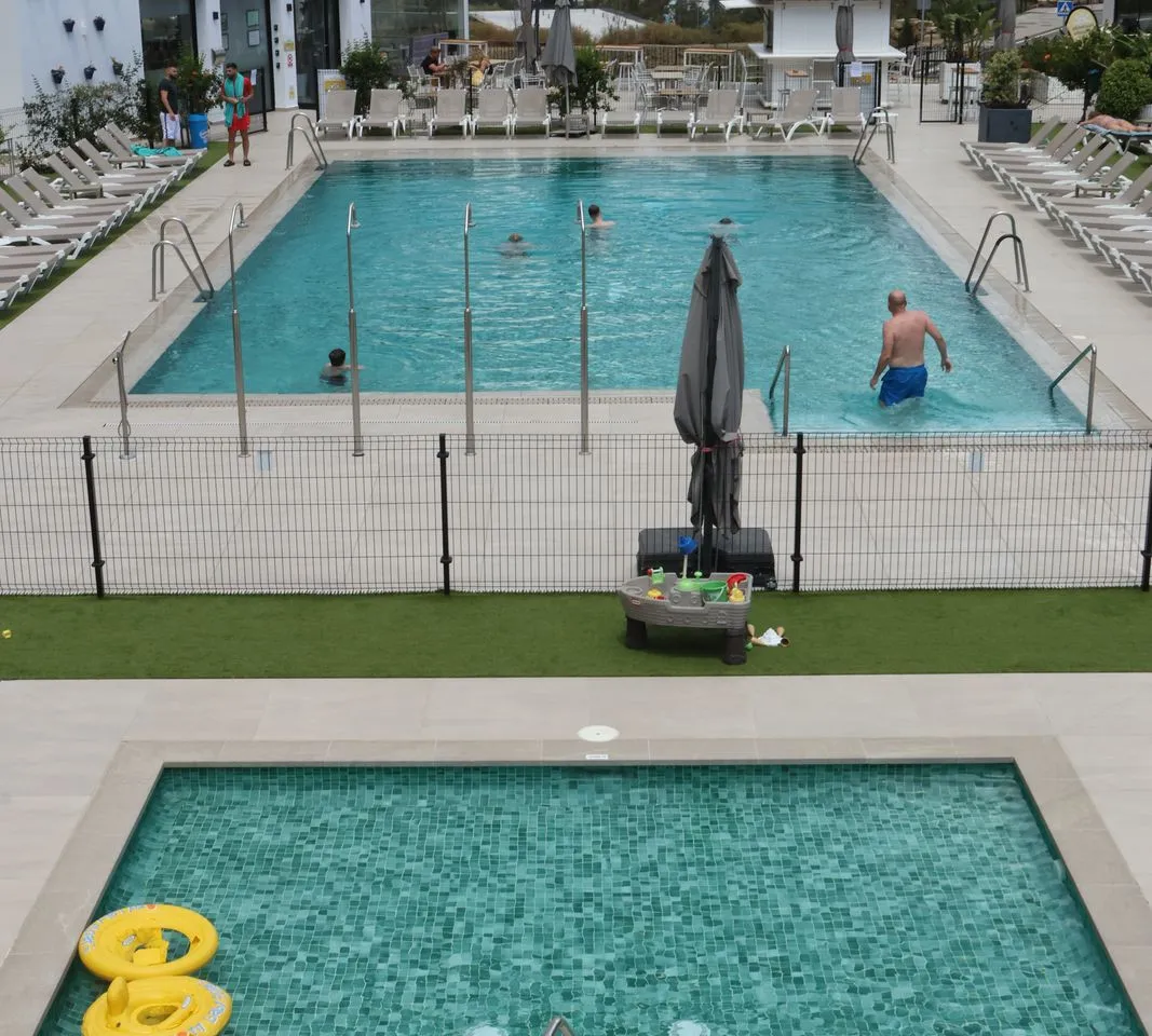 2e1696b6-5cd5-414a-8641-3978a2a24753