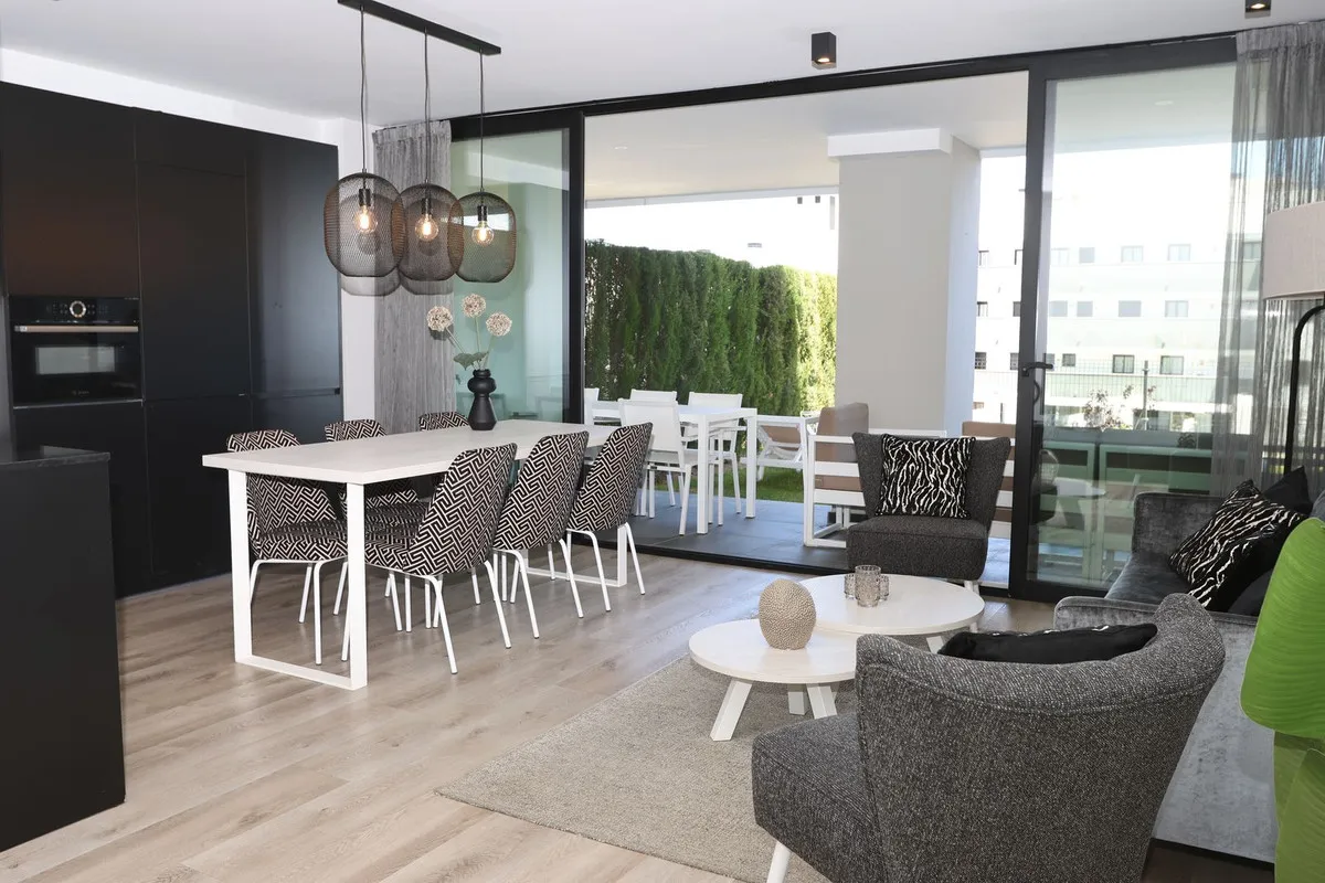 b0ac9da4-ed42-48fc-8f4a-fa364b250875