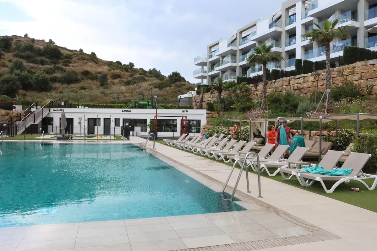 b4d6ef23-7501-48fb-bcae-67c665eb8cdf