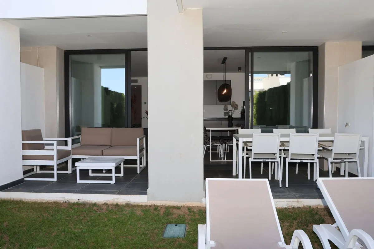 ff16dbb4-5293-484c-80c2-3b699cbc8c72