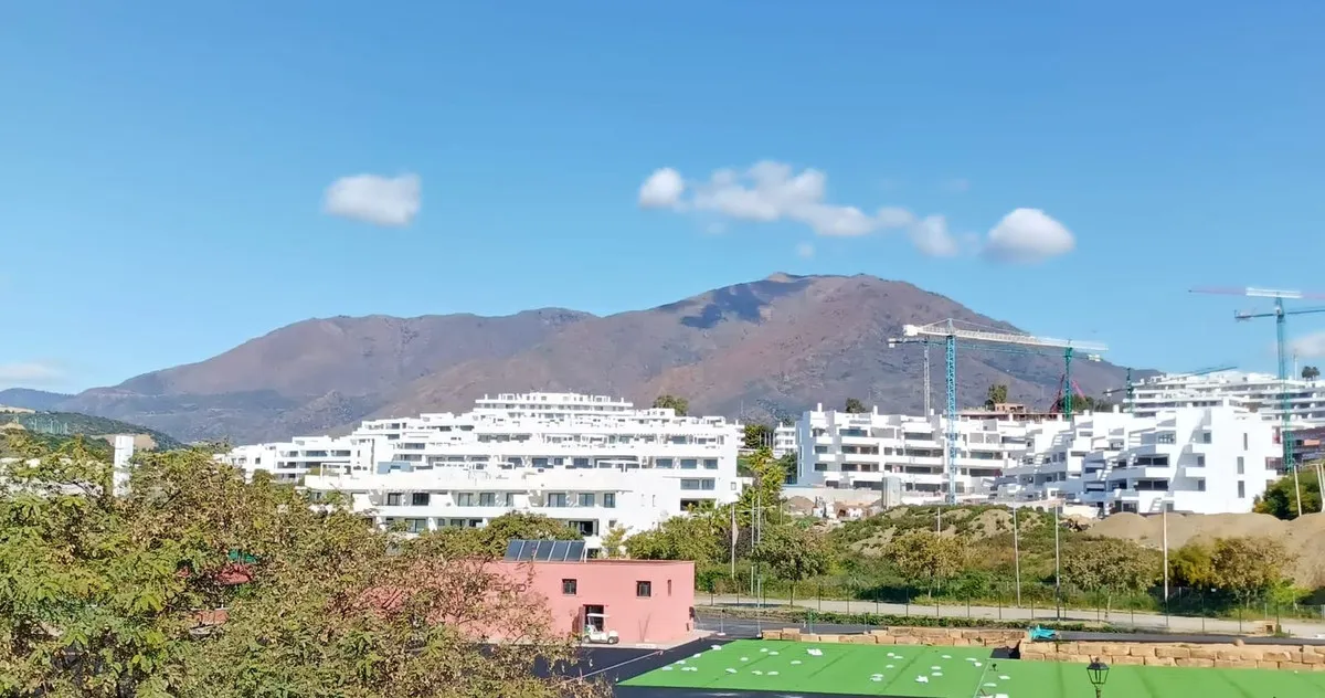 2f4be0b2-f7e7-4272-afd9-9609d97b6c72