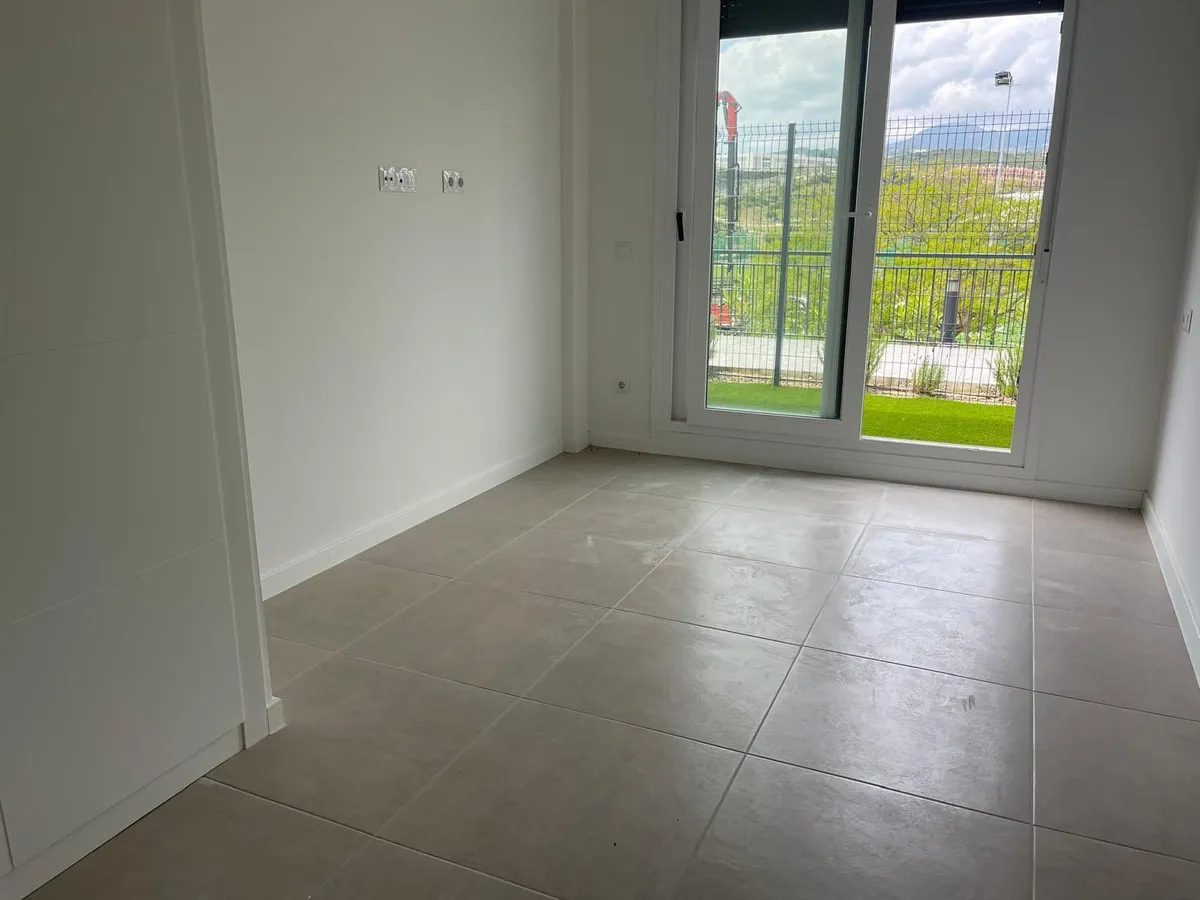 e4317532-0395-400b-8f35-b3bf111d713d