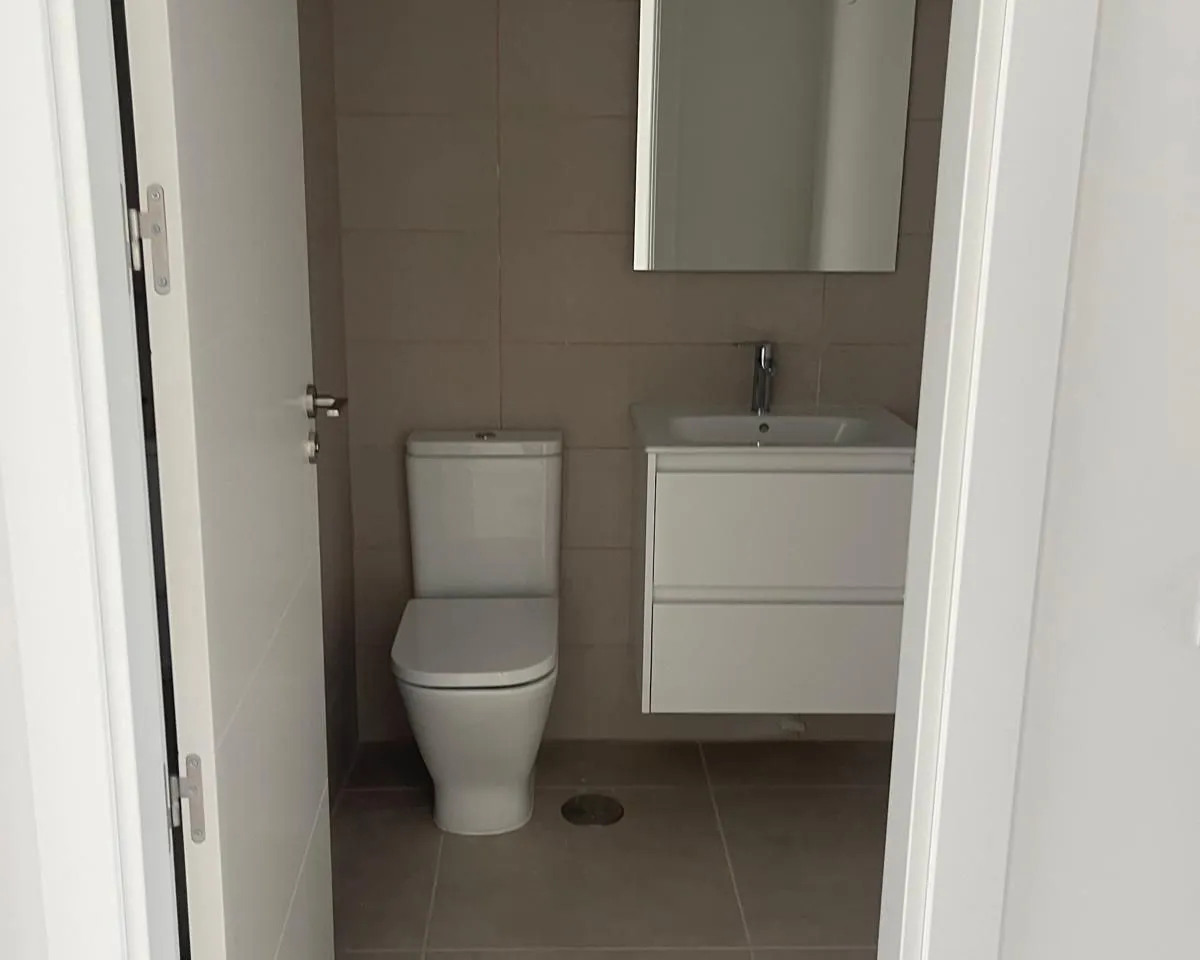 f0e1d1d8-fd98-472c-bb0c-e68feb7123d0