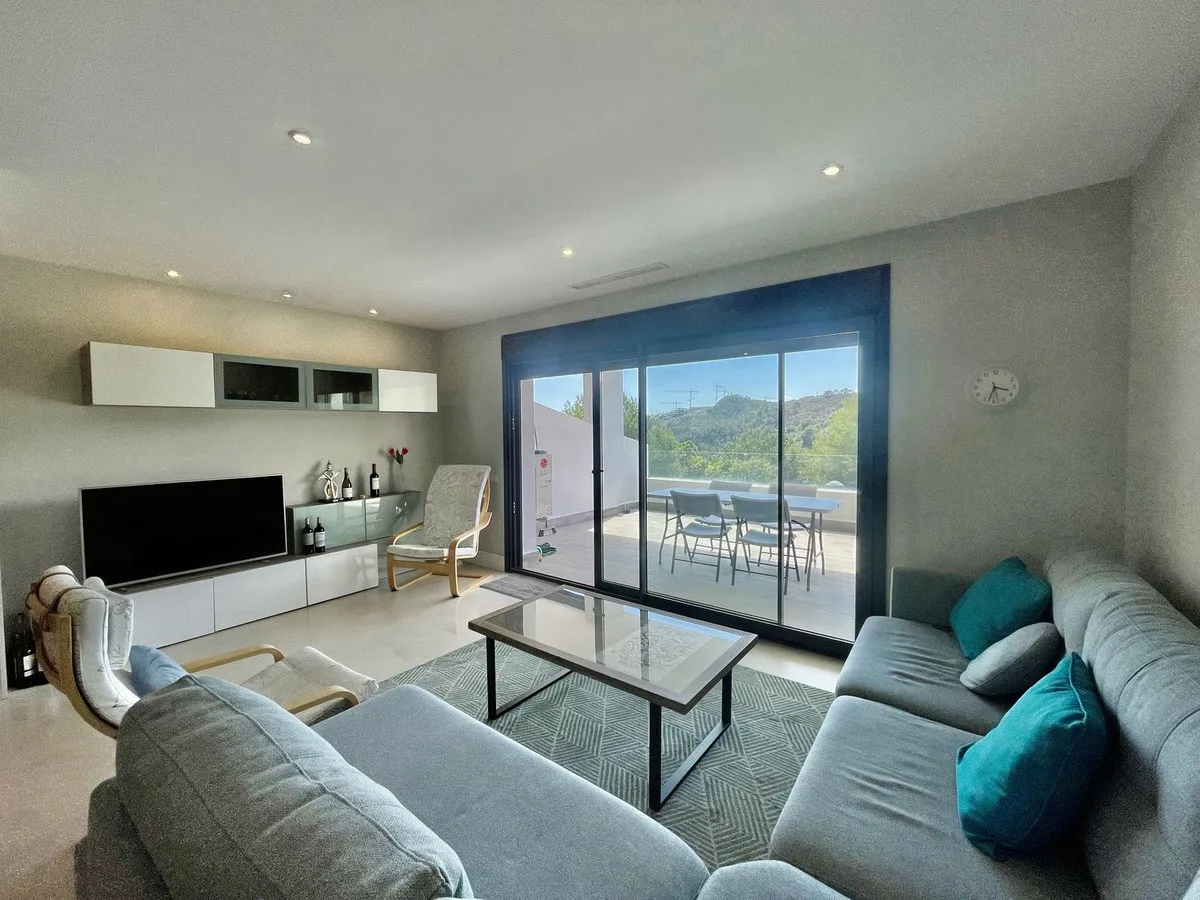 0dcbcc19-c689-4160-90cc-d4b6624acaae