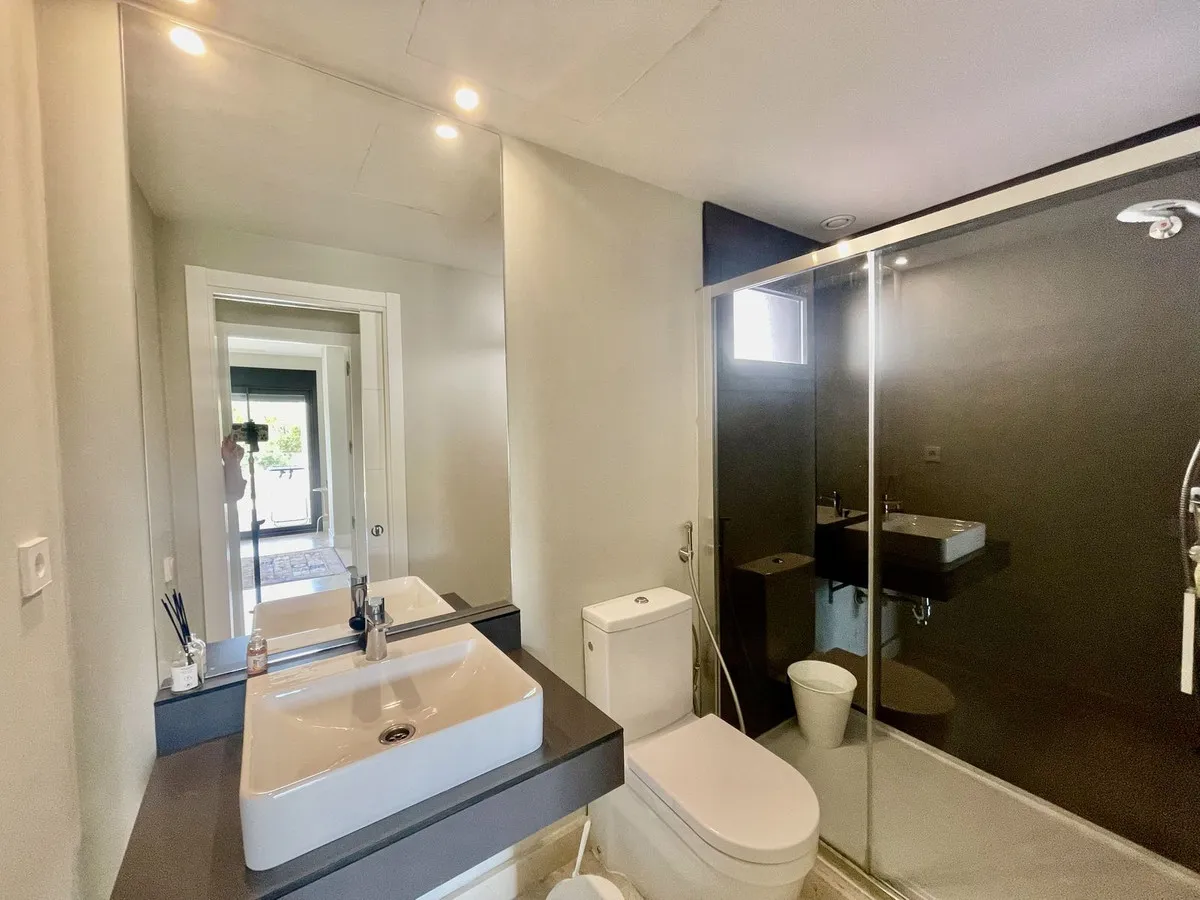 745eeba3-32e6-4ca2-8c14-becf60cd8de0