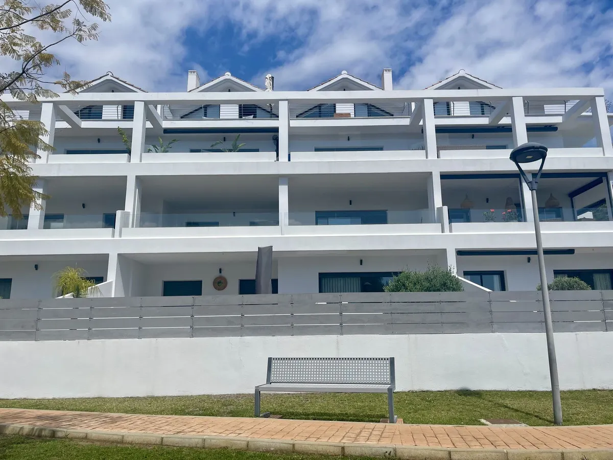 a28bd73f-2986-435d-ad68-b602e0d9dfc0