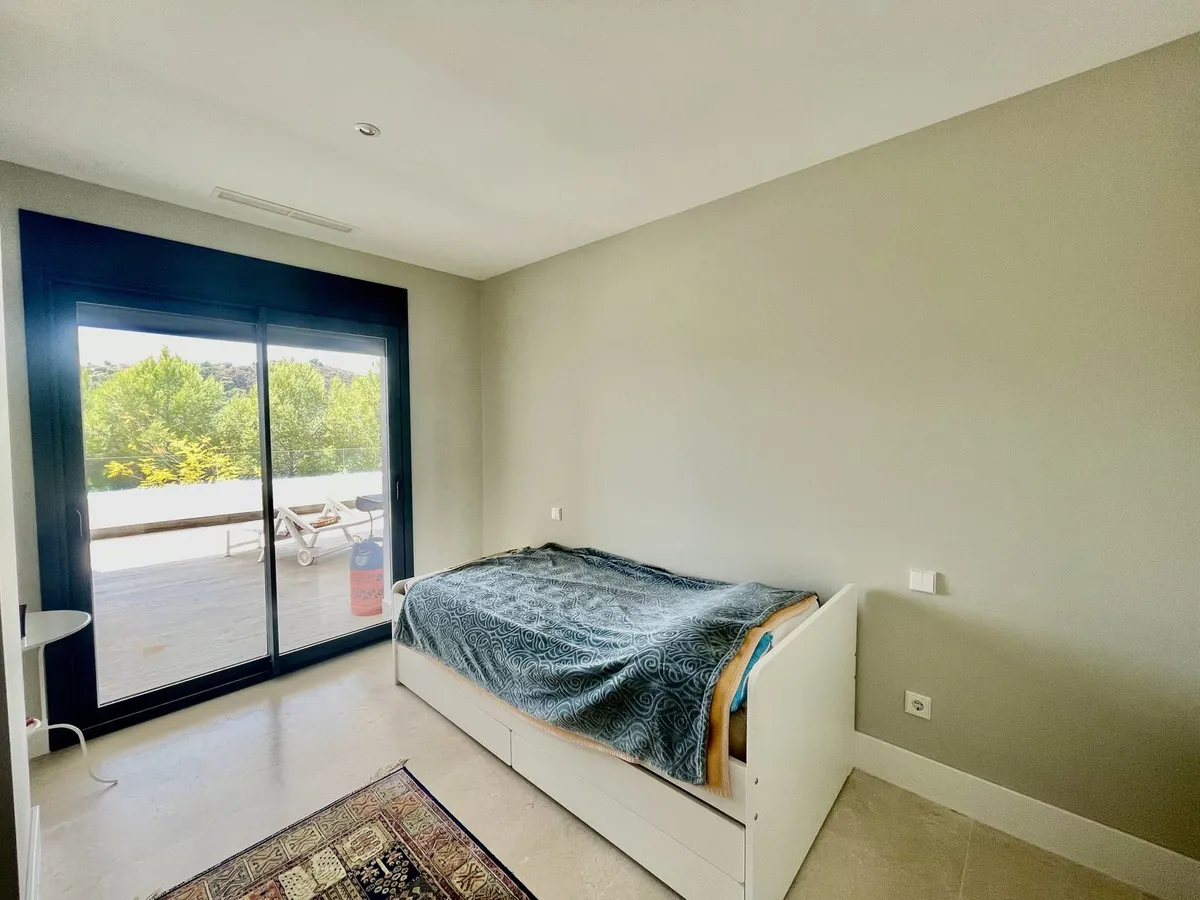 e1cf3509-0b59-4b15-9f0a-8a7b950826e7