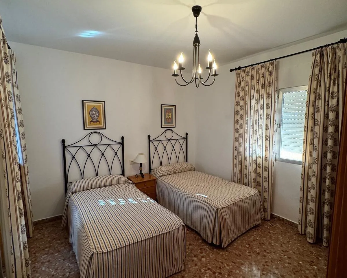 34e3113c-44c4-4d2c-8eca-e193ff9490f9