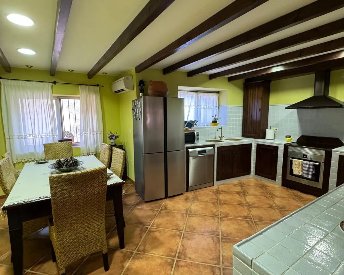 7549ca19-f7b1-4098-9525-fcd04a2d2cf0