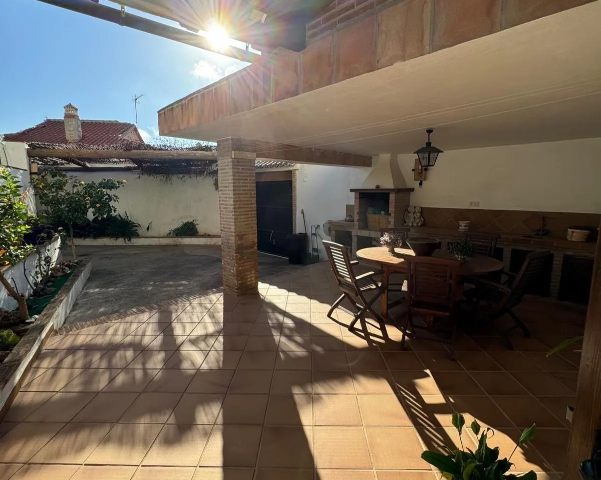 dd5e3f91-50f2-4f9a-abcc-f17727ae6848