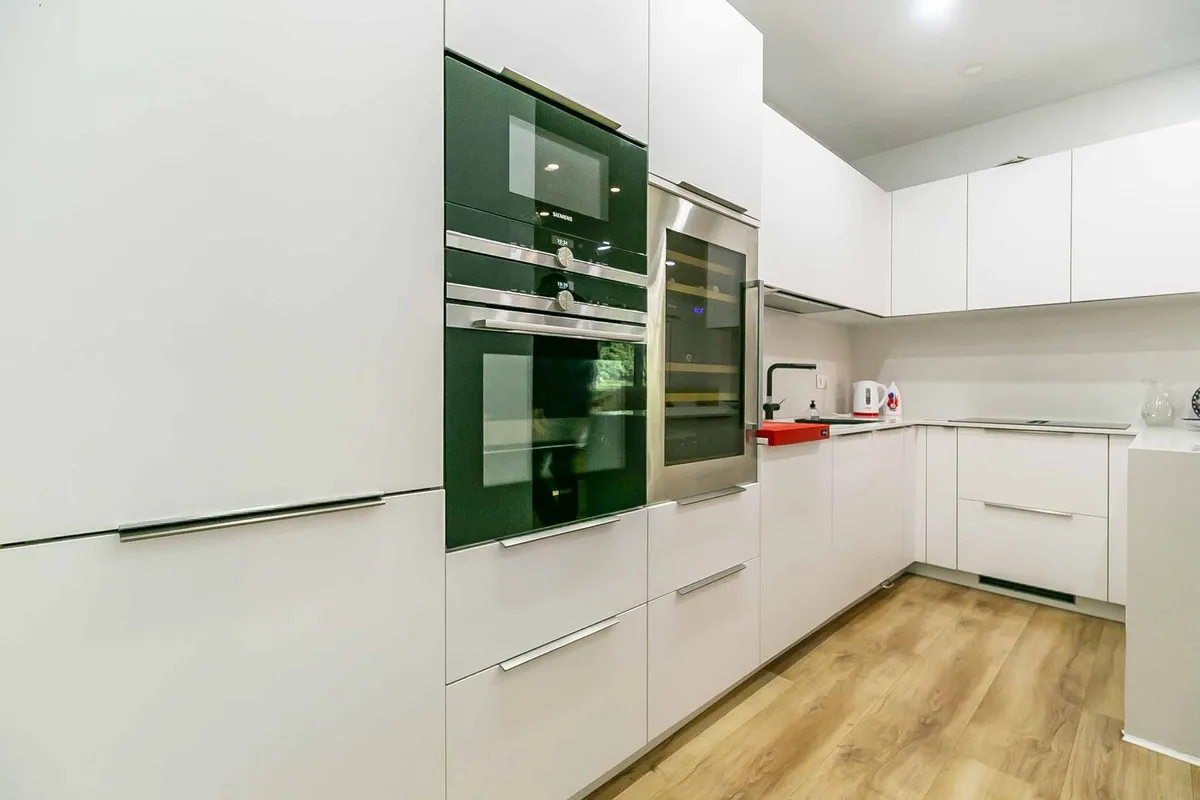 3d9e8331-62f8-487f-948b-6fedc6735778