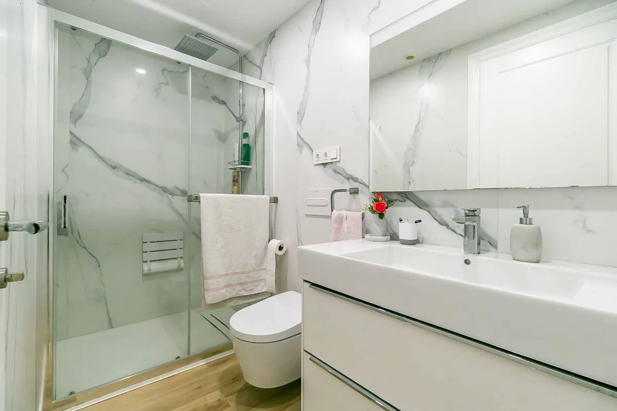 a85db150-cec5-4a5d-a8de-ce0512ba74cb