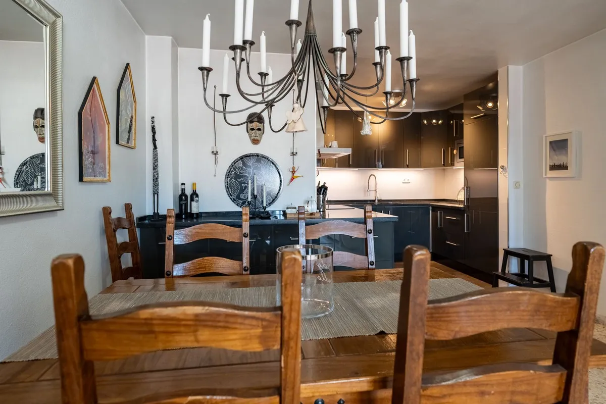 66547006-11a3-4e39-9e81-08eea1965cfb