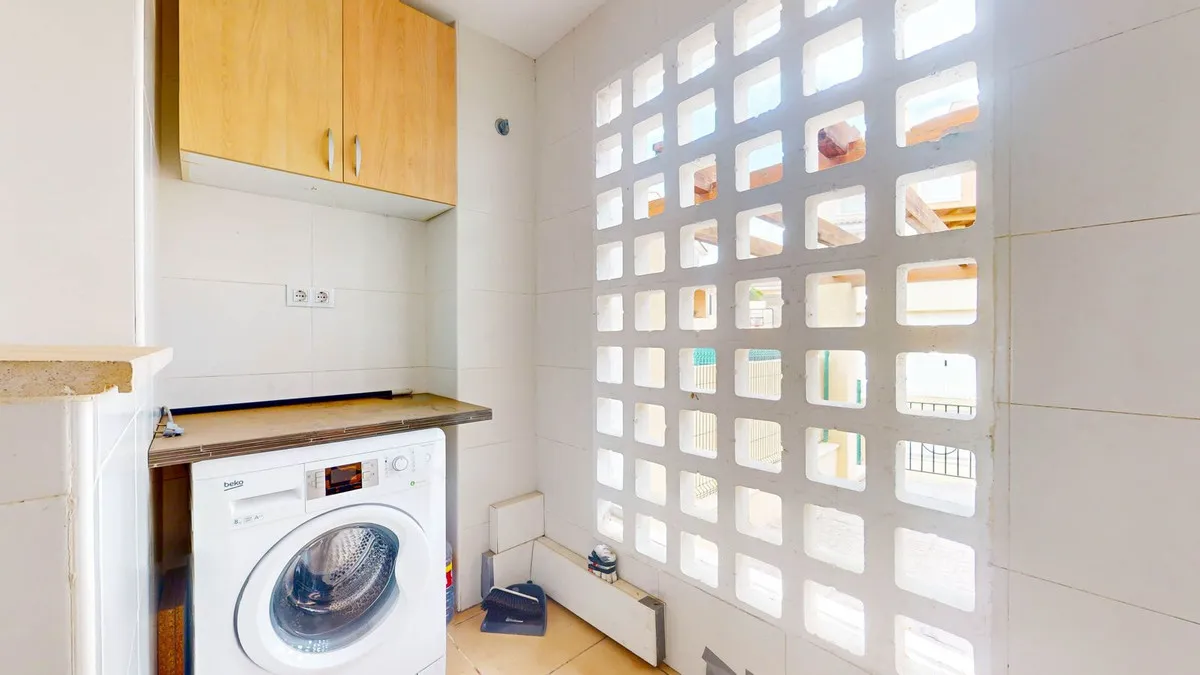 3dedf57c-0d9f-44b1-926e-253c2e1dfa71