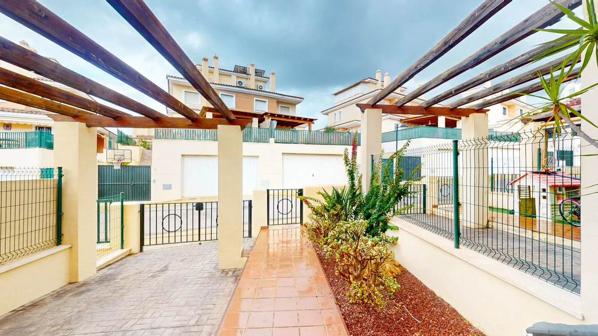 734e0a5a-b0ec-4b12-ad5f-a173b7e5f9e5