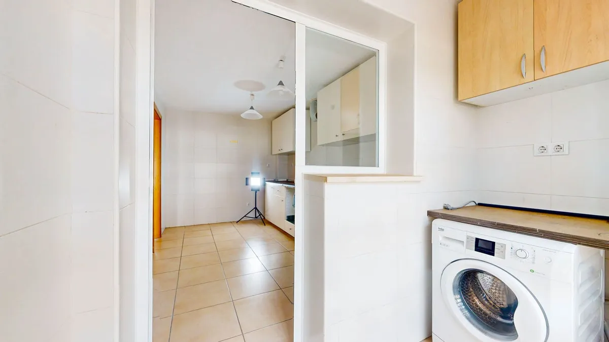 8f96df7c-62d3-4575-866d-6f857db42219