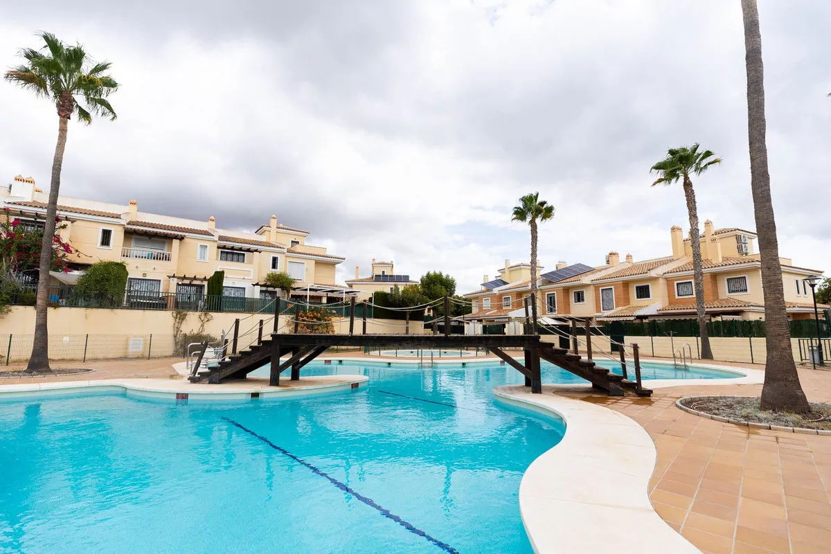 cb133b2d-2498-4617-bb97-470826b1d003