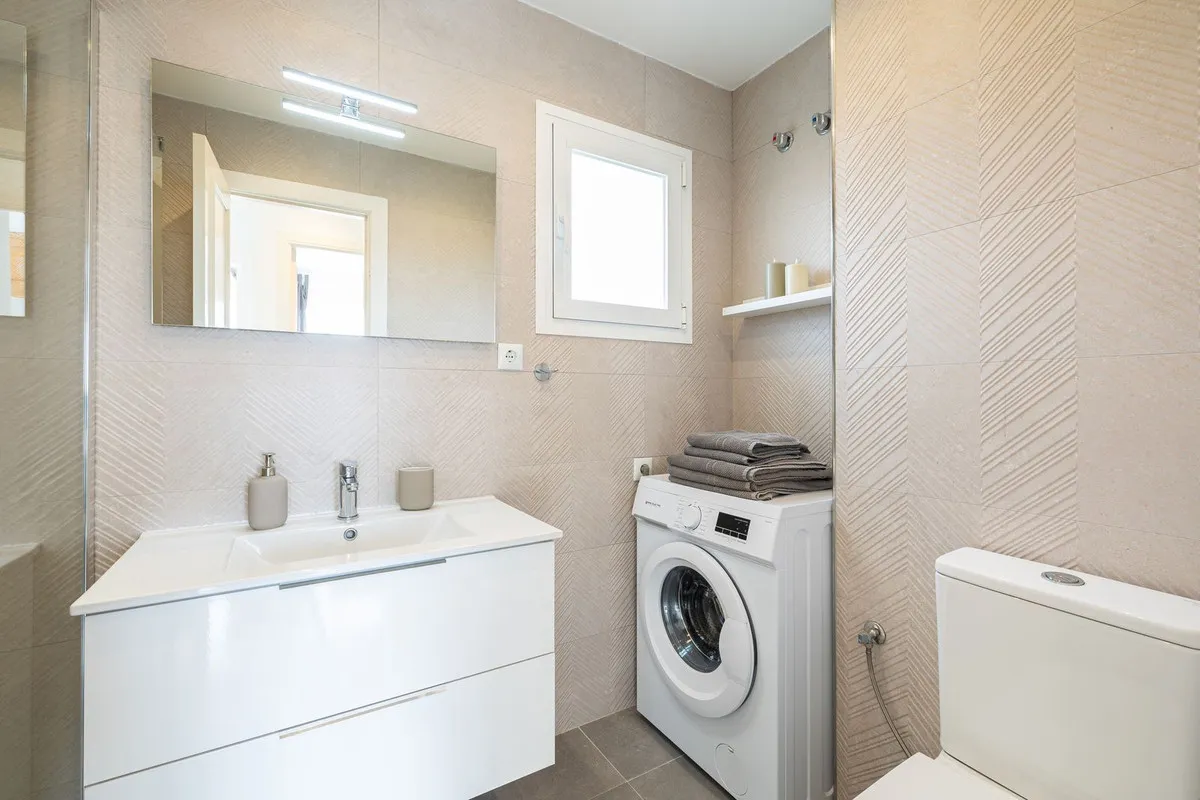 a2adeab1-2d2a-4af5-ba42-233fbef9ee2c