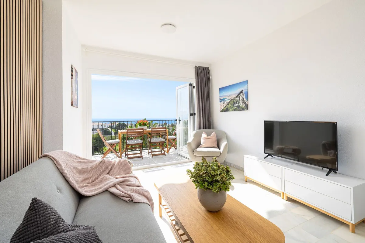 b92e26ff-99e6-43e1-ac17-f88e086967c9