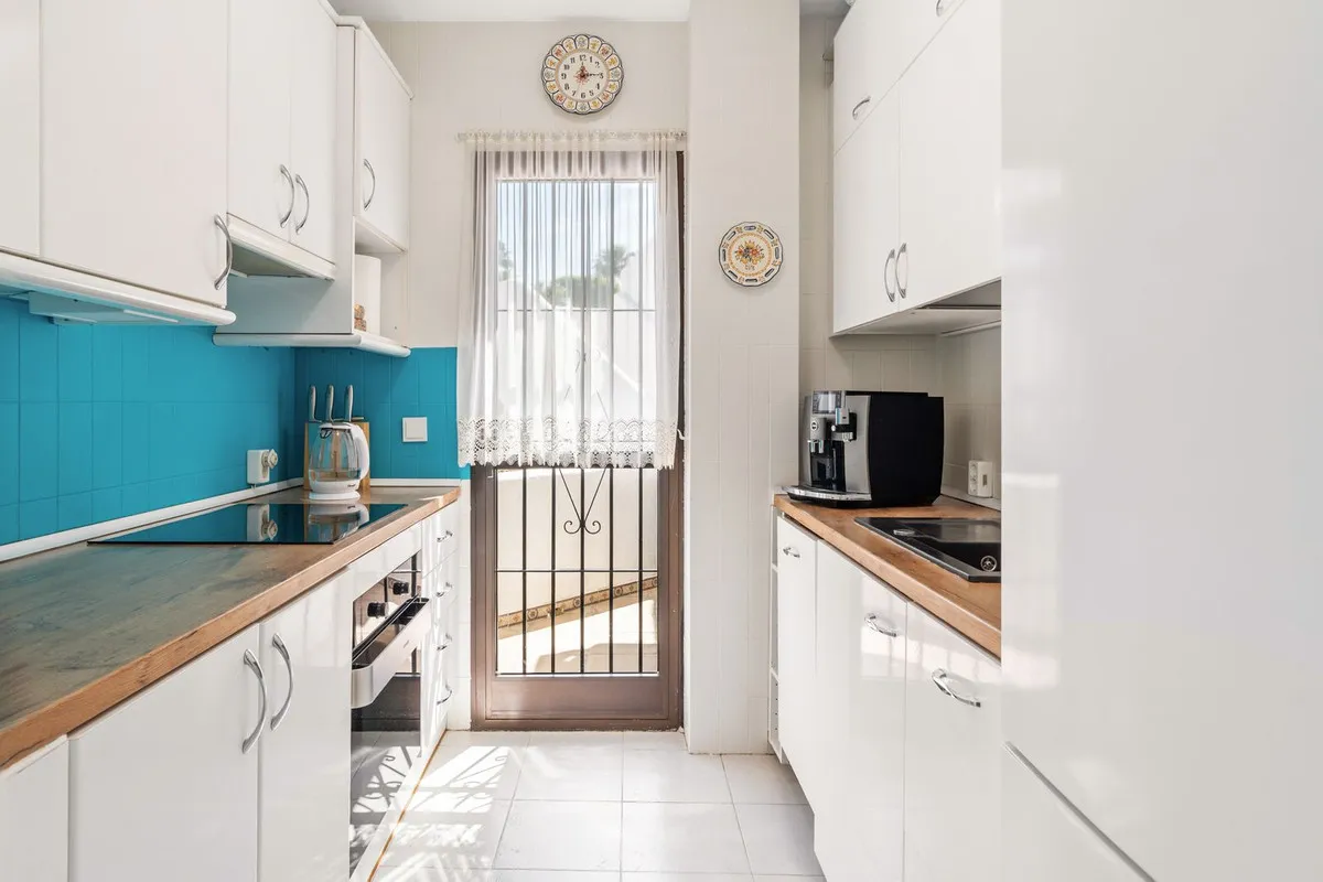 54ca29fb-b113-4ff4-8d5c-94a0e5d05832