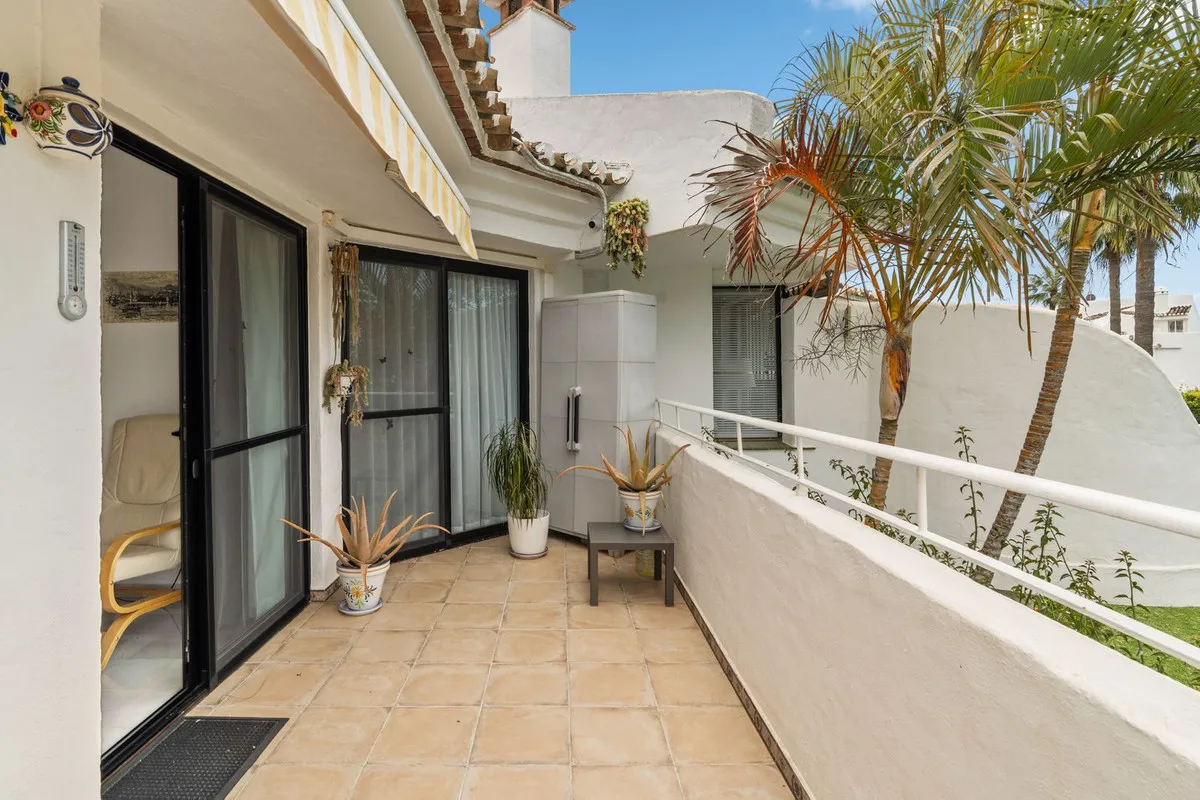 c81d976d-9486-4306-a74c-6e6dacfd203a