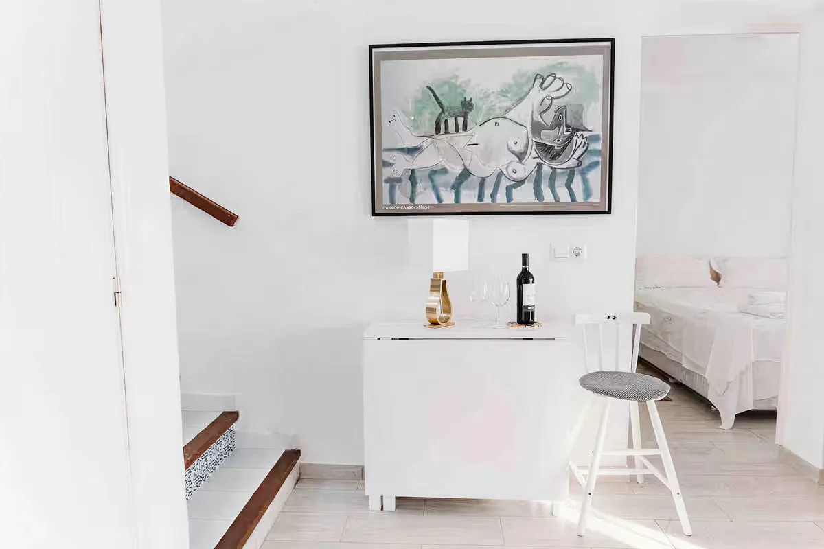 afeae58a-23dc-4a9a-bd6f-0432a8c66d25