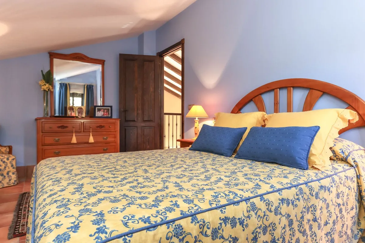 a59fe92b-f2b6-4ed7-9c24-578e980e75a0