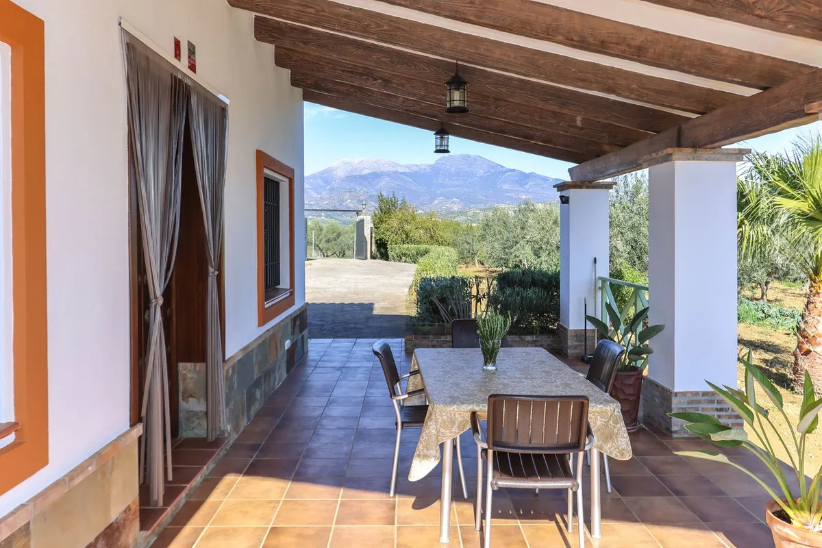 f2446907-095f-43b4-a94a-b3502e1a916c